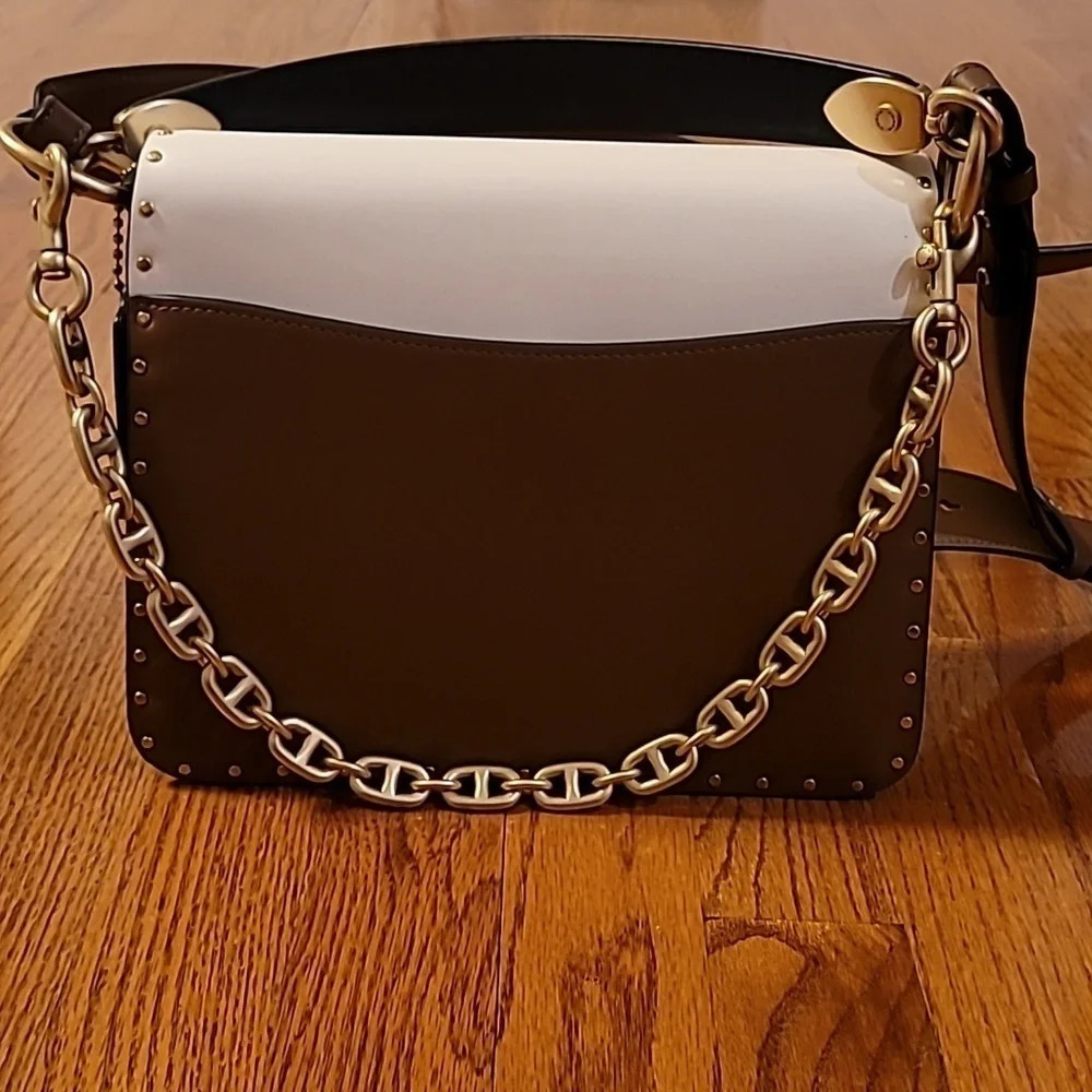 Coach Handbag - Picture 4 of 7